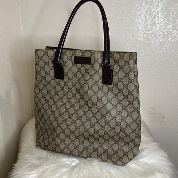 💯Authentic Gucci Tote Handbag🍀 - Picture 14 of 17